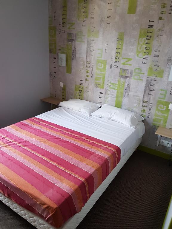 Hotel De Lyon ลิมอจส์ ภายนอก รูปภาพ